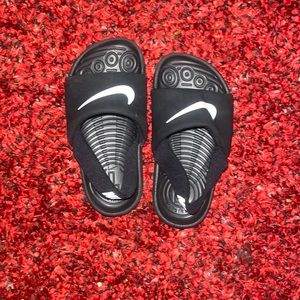 Little boys nike slides